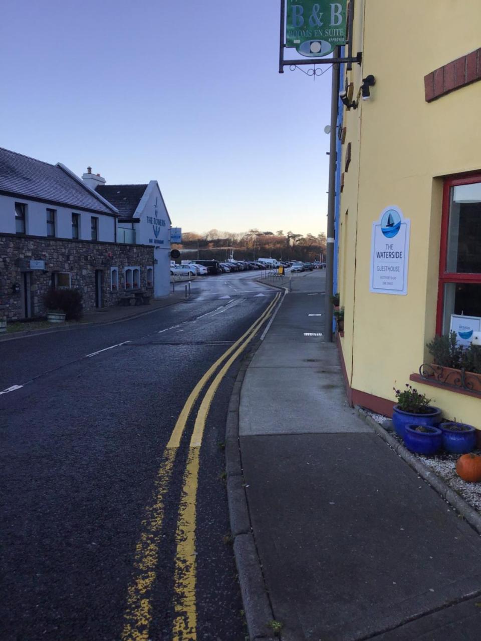 Bed & Breakfast The Waterside 3*