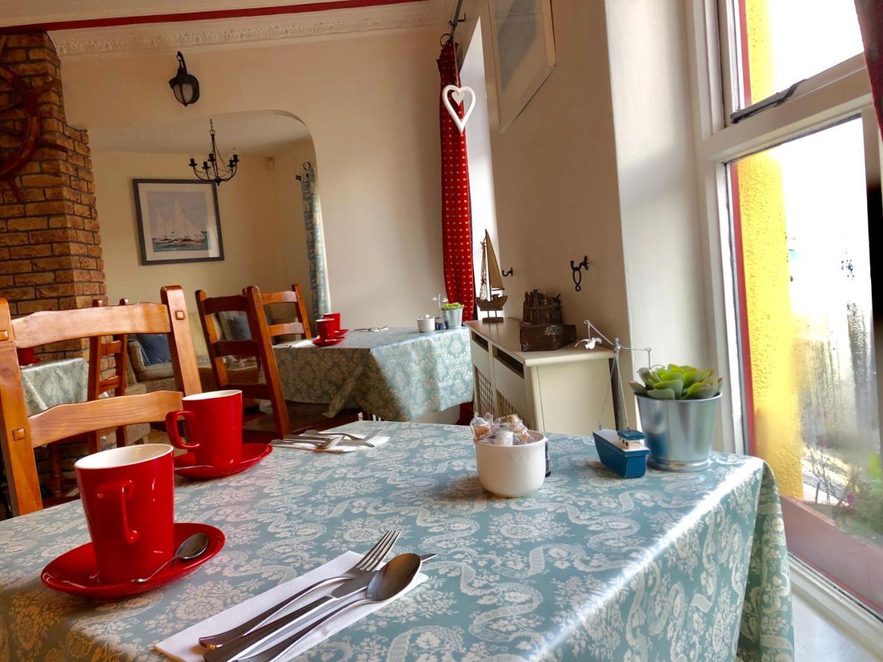 Bed & Breakfast The Waterside 3*